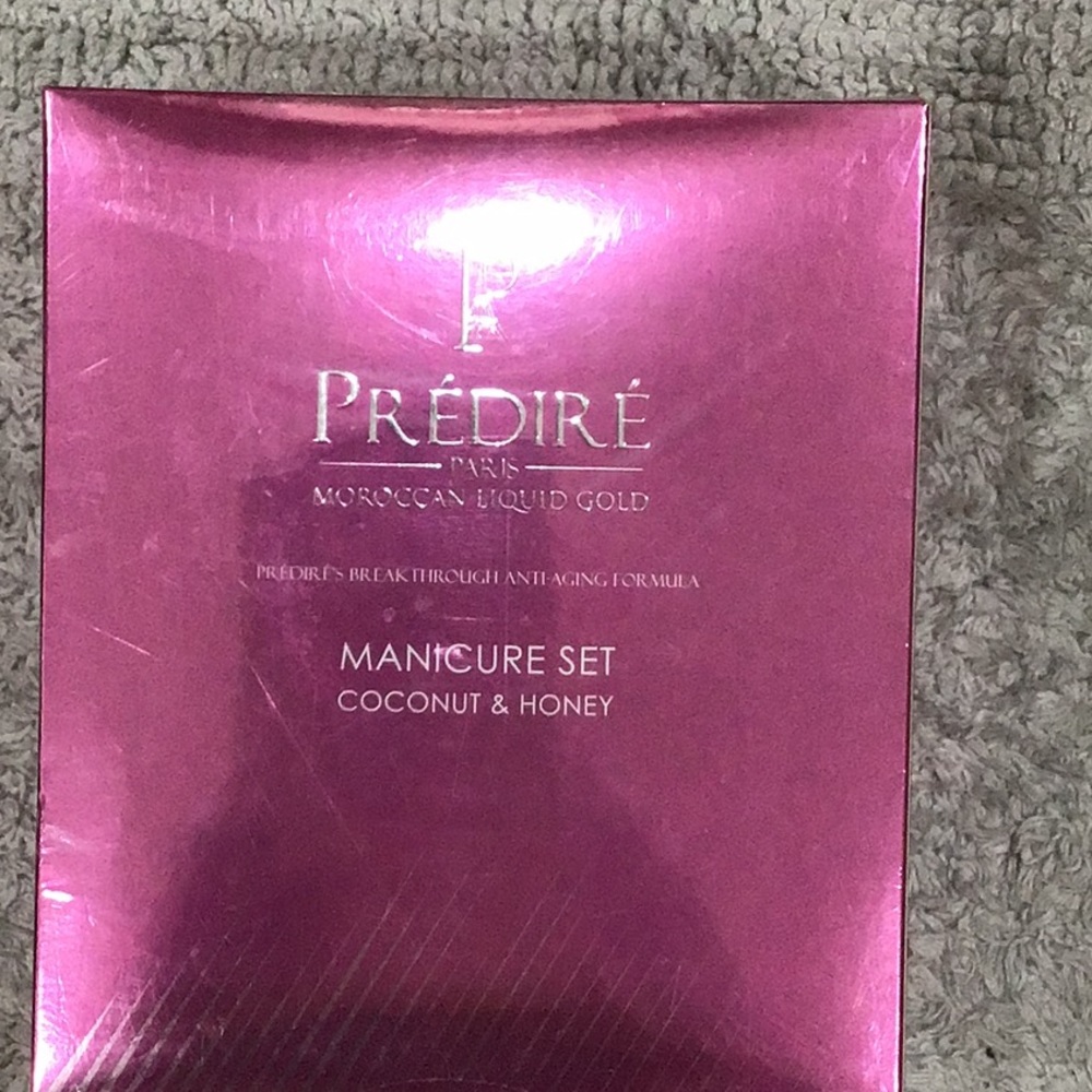 Predire Paris New in box  manicure set.  Coconut and honey